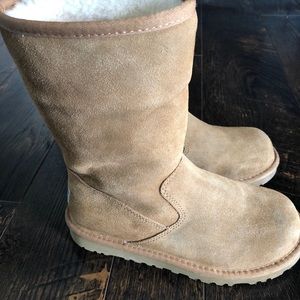Ugg Boots Kids size 2